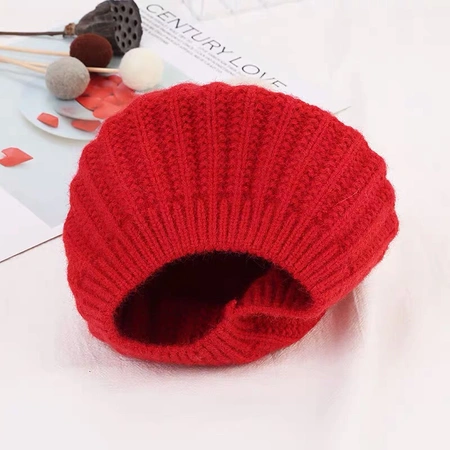 Children's Beret Autumn/winter fashion two-color wool ball baby tide multicolor lovely solid-color knitted hat Application Scenario