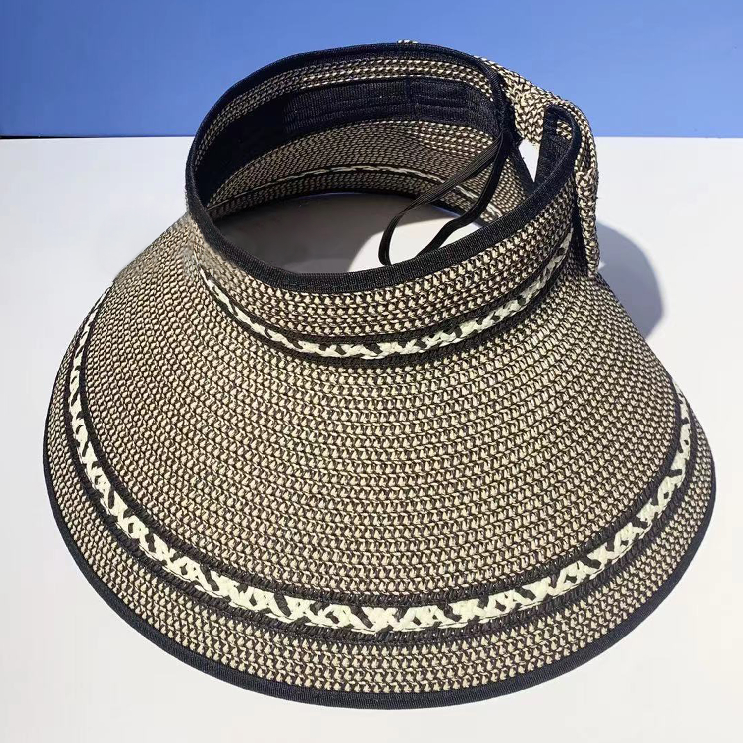 ChengWen Women's Lace No Top Sun Sesame Discrimination Protection Sun Hat Application Scenario