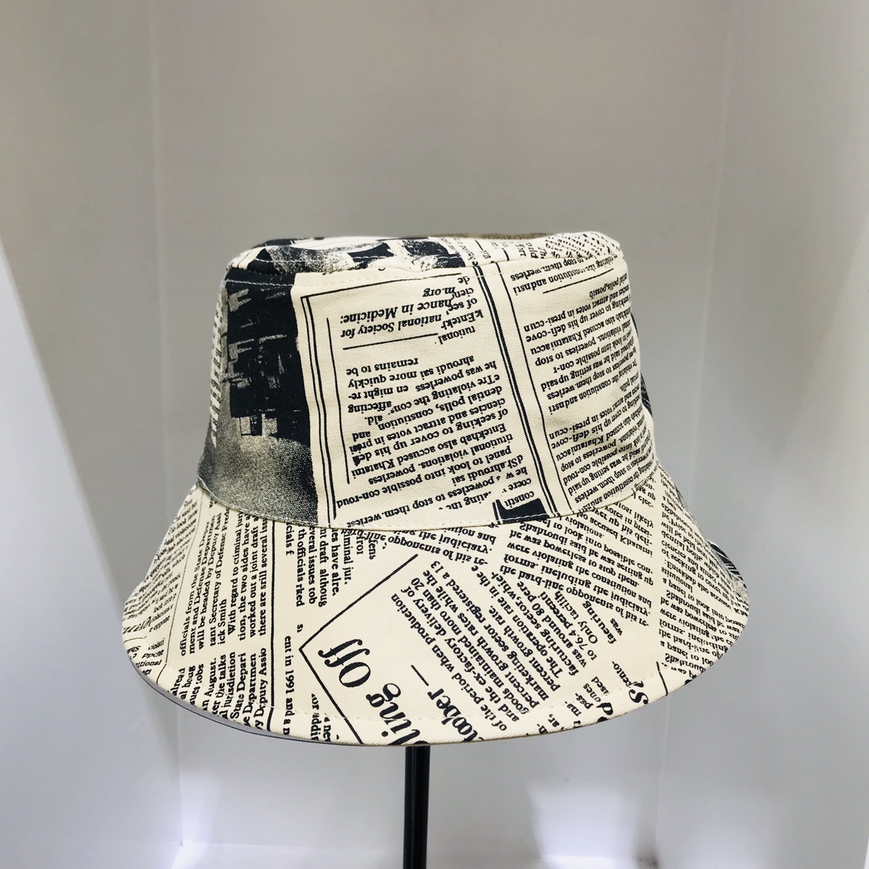 Newspaper basin hat sun hat fisherman hat Application Scenario