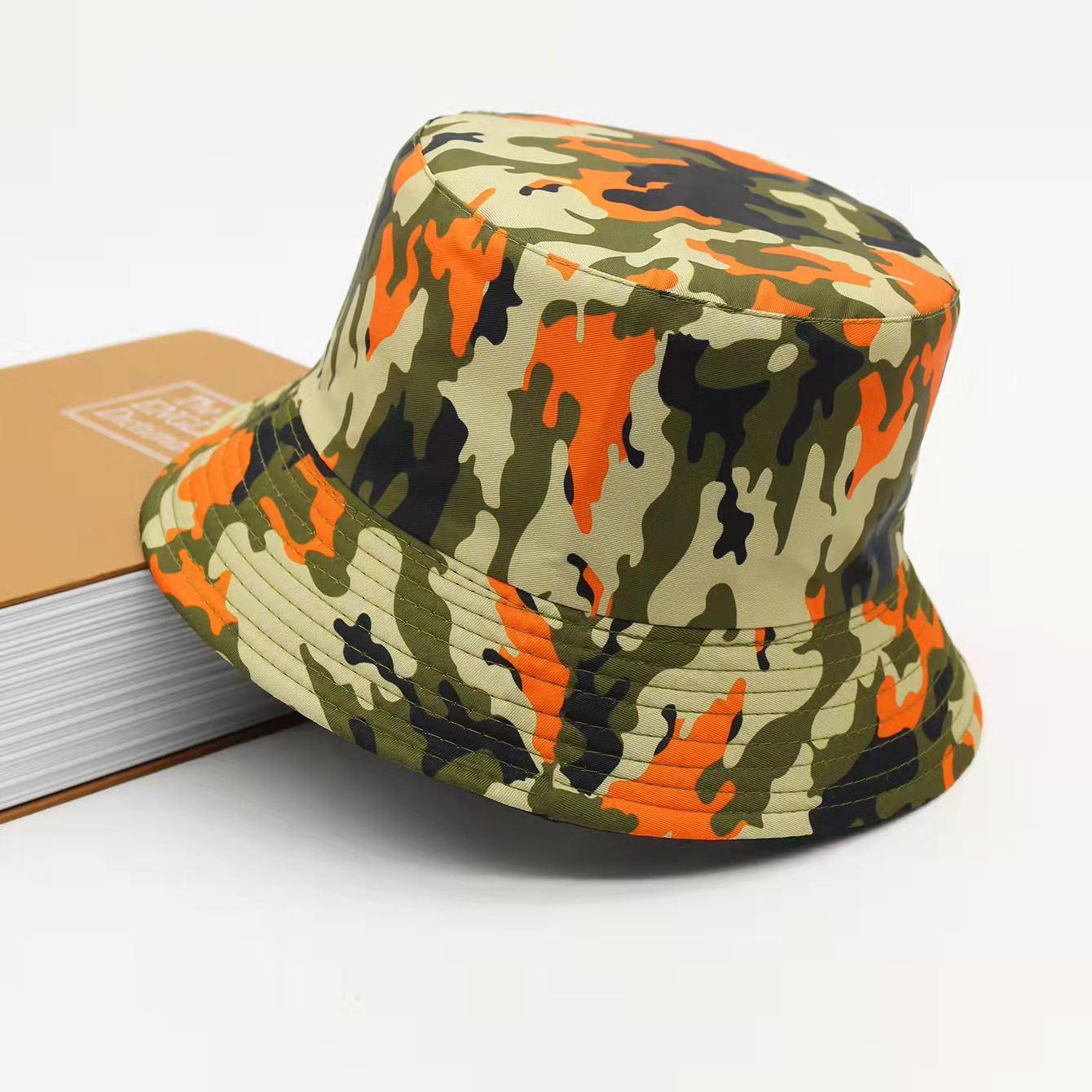 Summer camo bucket hat men women outdoor sunscreen foldable double-sided fisherman cap fishing mountaineering couple sun hat Item Picture
